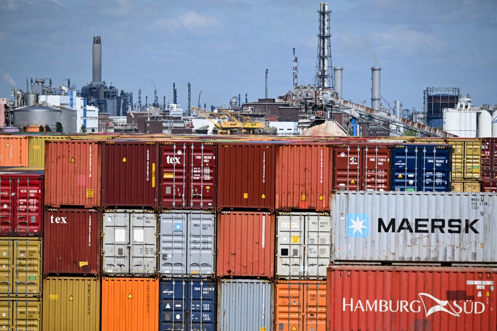 German Imports From Russia Plunge 96% Since 2021, but Exports Still Top €3 Billion Cargo containers in a German port. (Source: Getty Images)