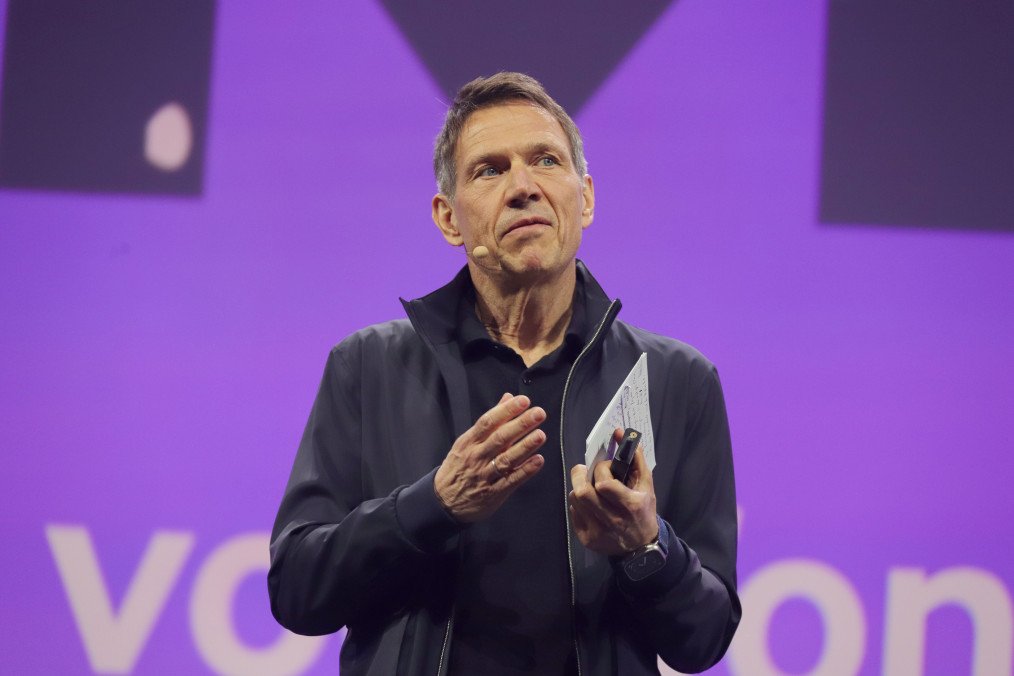 Airbus Chairman Calls for European Tactical Nuclear Weapons to Deter Russia Airbus Chairman Calls for European Tactical Nuclear Weapons to Deter Russia