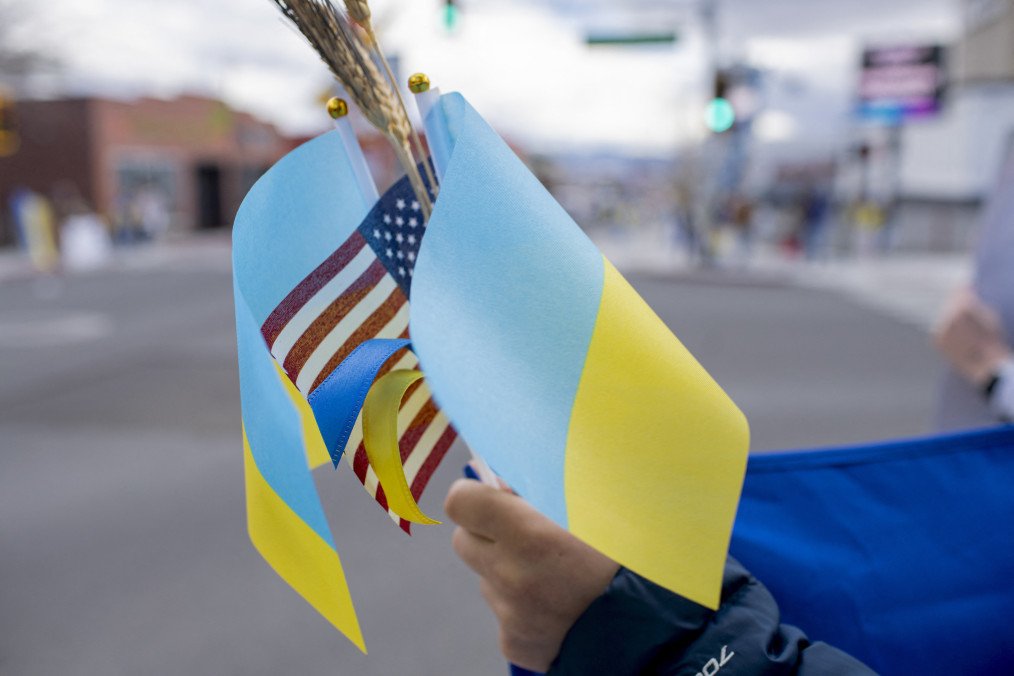 65% of US Voters Back Trump’s Ukraine Strategy: Arms to Kyiv, Sanctions on Moscow