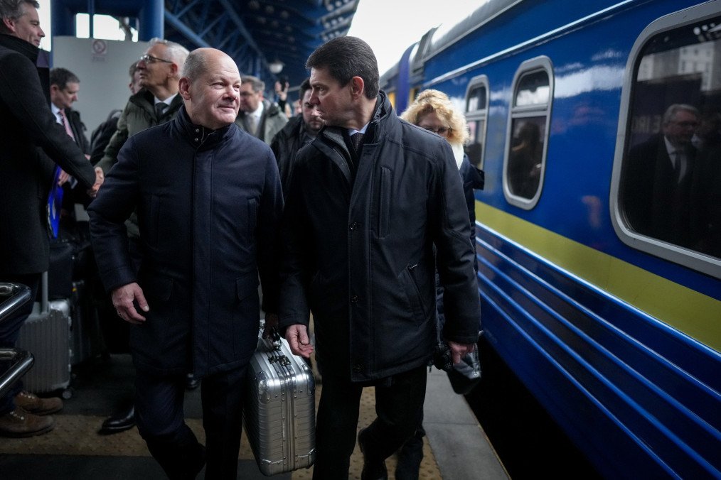 Olaf Scholz Visits Kyiv for First Time in 2.5 Years to Announce €650 Million Arms Deal