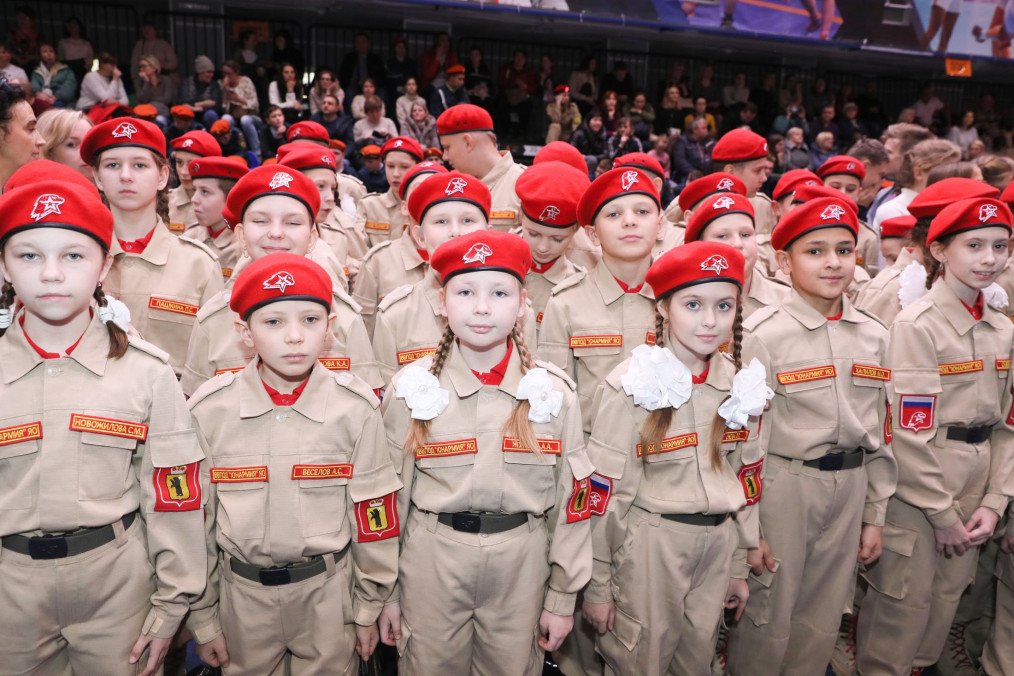 Russia to Open Military Training Camps for Girls on Temporarily Occupied Ukraine Russia to Open Military Training Camps for Girls on Temporarily Occupied Ukraine