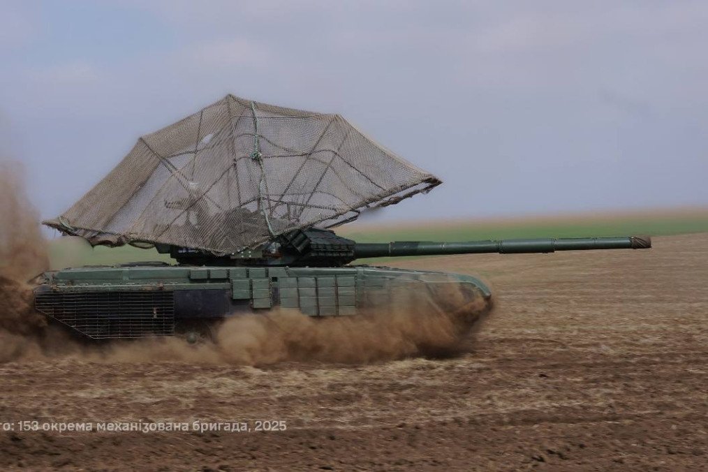 Ukraine’s DIY Tank Armor Is So Effective, Even China and Russia Are Copying It