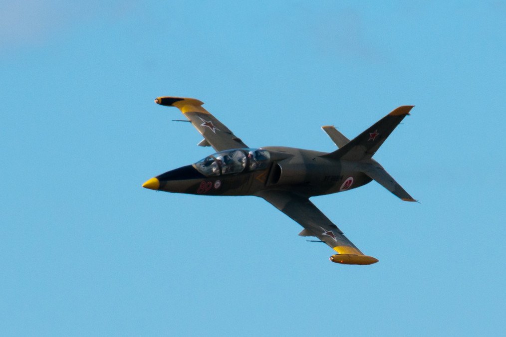 A Russian-operated Czech-made L-39 Albatros training aircraft performs during the MAKS-2011 International Aviation and Space Salon in Zhukovsky, Russia. (Source: Wikimedia Commons)