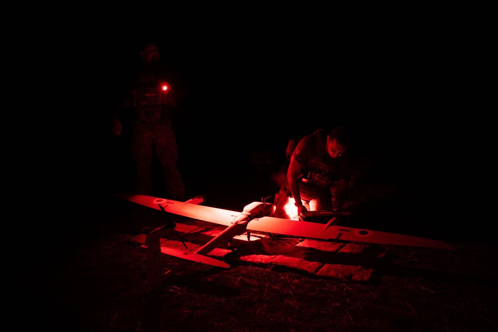 A member of the 1st Special Purpose "Safari" Assault Police Brigade of the Ukrainian National Police handles “Vector” reconnaissance drone on September 11, 2025 in the Donetsk region of Ukraine. Illustrative photo. (Source: Getty Images) A member of the 1st Special Purpose "Safari" Assault Police Brigade of the Ukrainian National Police handles “Vector” reconnaissance drone on September 11, 2025 in the Donetsk region of Ukraine. Illustrative photo. (Source: Getty Images)