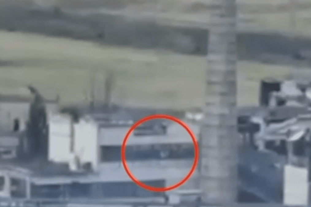 4,000 Meters: Ukrainian Sniper Sets New World-Record Kill Using AIÂ and Drones, Video