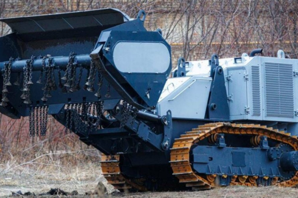 Ukraine Unveils New MR-5100 Demining Machine at Demine Ukraine Forum