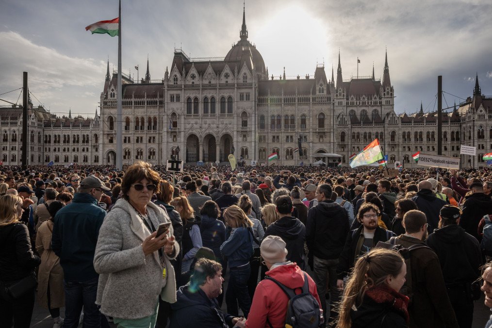 Illustrative image. Protesters gather outside the Hungarian Parliament in Budapest on May 18, 2025. (Source: Getty Images)