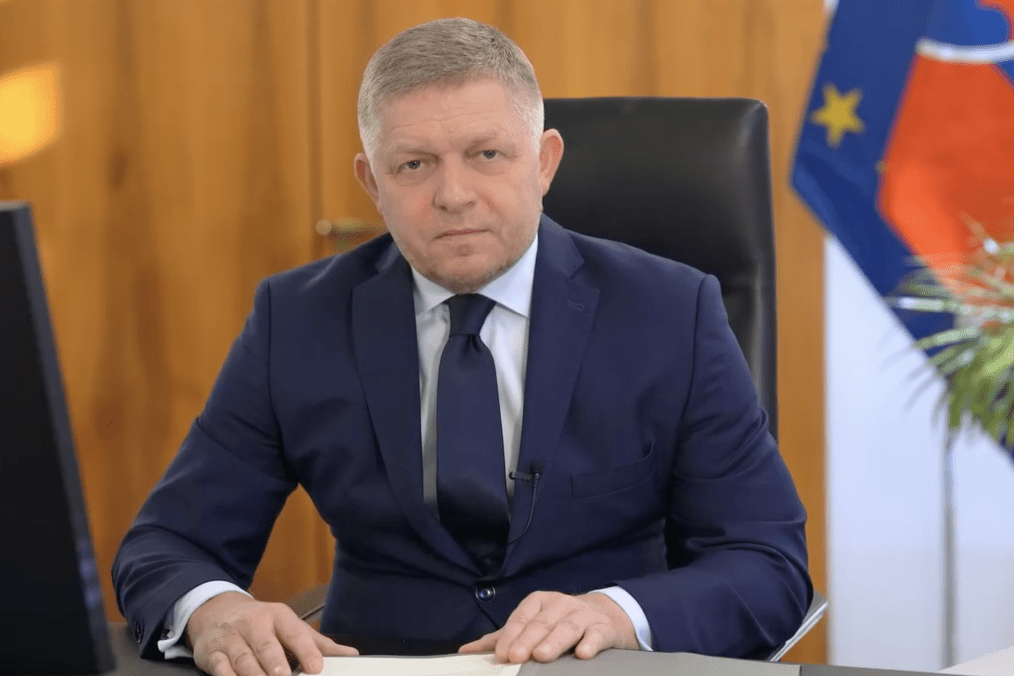 Slovak PM Fico Invites Zelenskyy to Border Talks on Russian Gas Transit