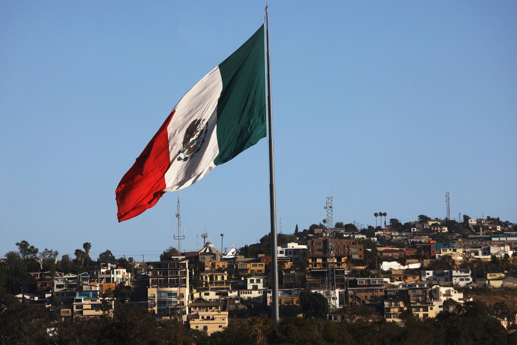 Russia Ramps Up Espionage Efforts in Mexico, Targeting the US