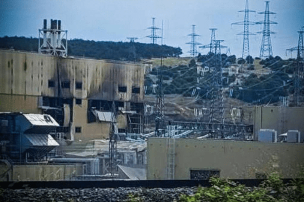 An exterior view of the Balaklava Thermal Power Plant in occupied Sevastopol shows scorch and burn marks on the building’s facade, with high-voltage electricity pylons standing in the background. (Source: SSO) An exterior view of the Balaklava Thermal Power Plant in occupied Sevastopol shows scorch and burn marks on the building’s facade, with high-voltage electricity pylons standing in the background. (Source: SSO)