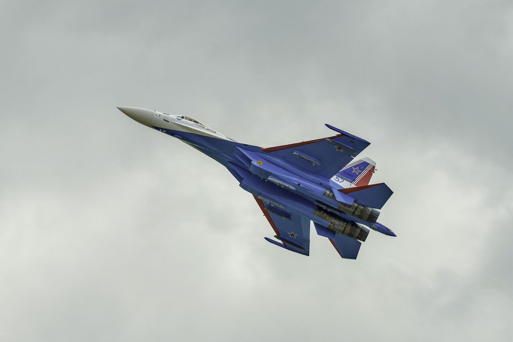 Ukrainian Forces Shoot Down $100M Russian Su-35 Fighter Over Kursk Region Ukrainian Forces Shoot Down $100M Russian Su-35 Fighter Over Kursk Region