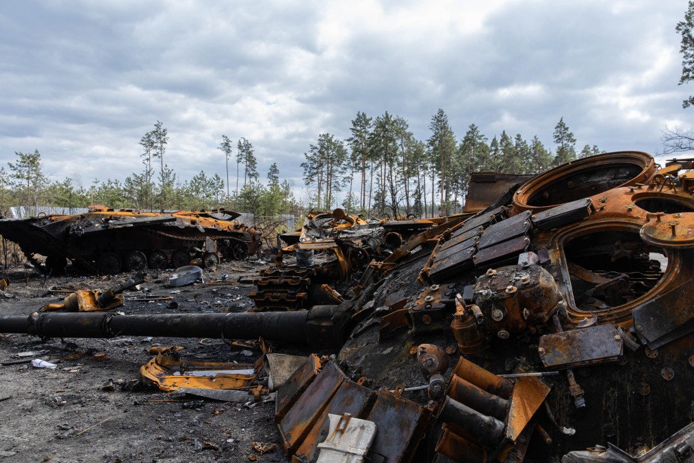 The wreckage of Russian tanks at a village in Dmytrivka, Zhytomyr region. (Source: Getty Images)