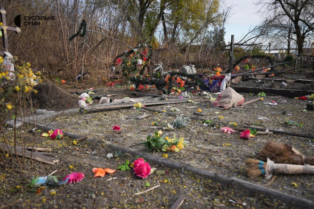 Russian Strike Kills Woman Visiting Son’s Grave in Sumy Region