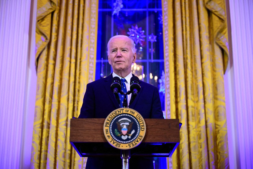 Biden Urges Increased Military Aid to Ukraine After Massive Russian Strikes on Christmas