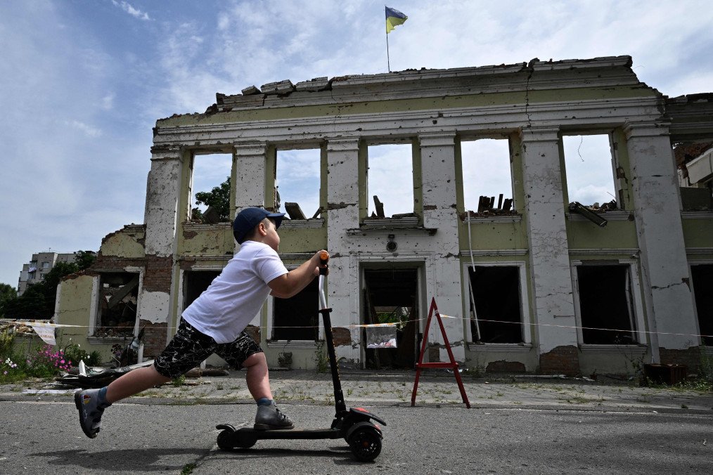 Brother and Sister Killed by Russia's Guided Aerial Bomb Strike in Sumy Region, Ukraine