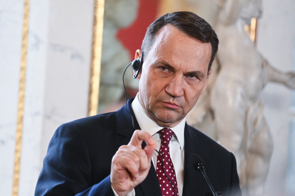 Russia Must Be Persuaded to Negotiate, Not Ukraine, Says Polish FM