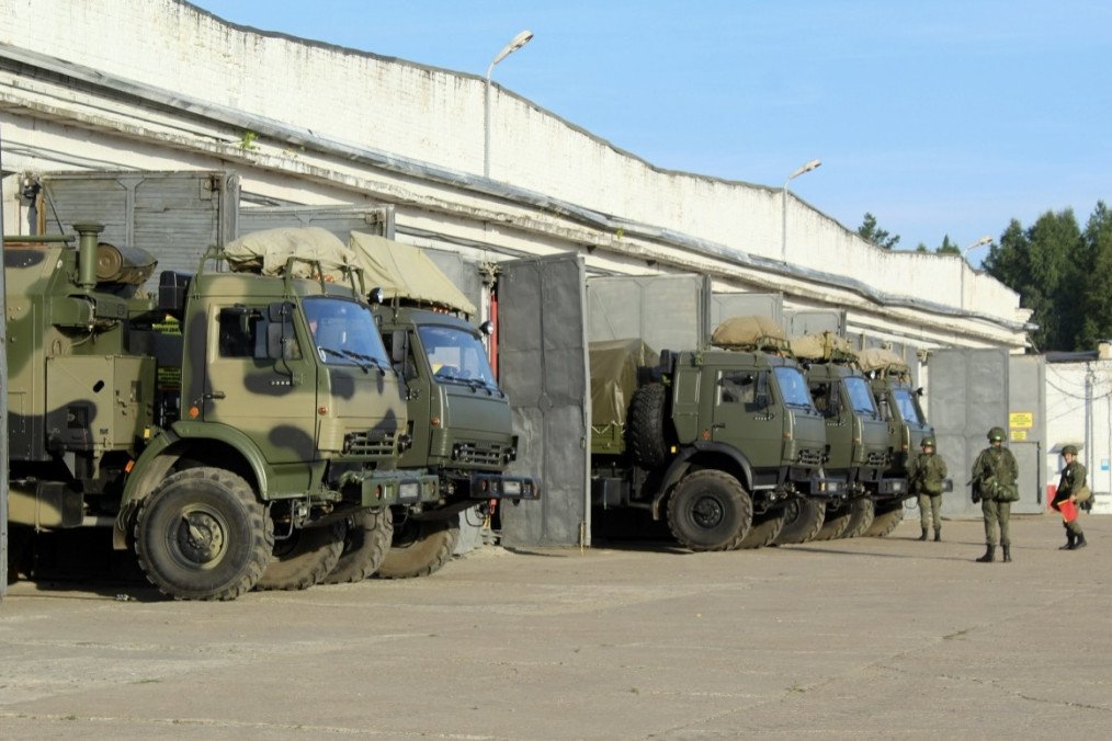 Military Transport Linked to Russia’s Nuclear Command Spotted in Crimea