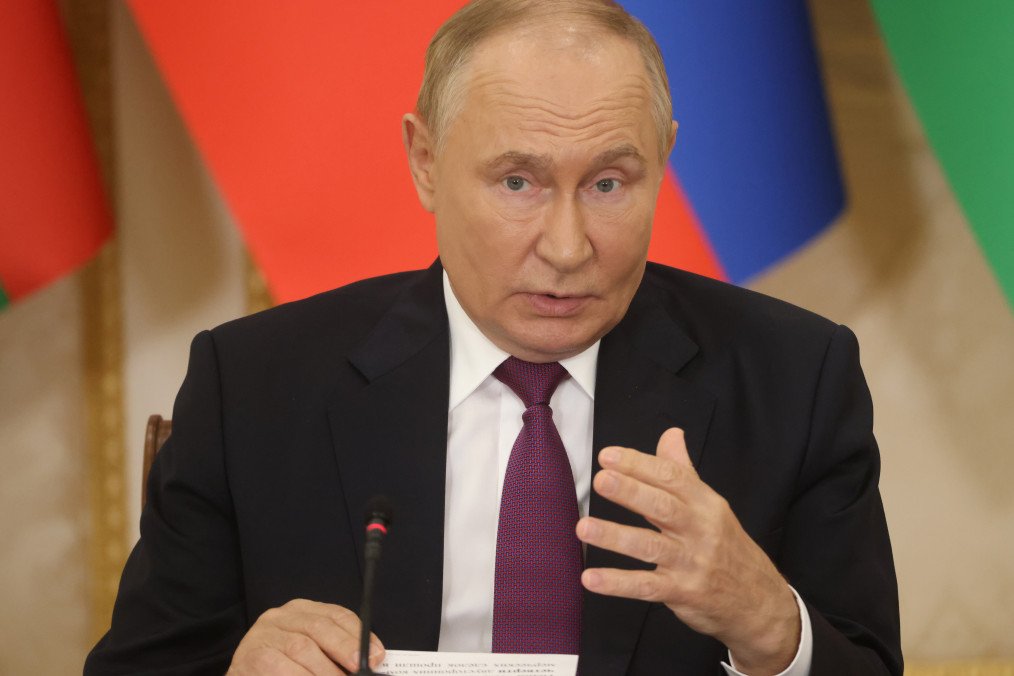 Putin’s Approval Rating Falls to Record Low Amid Ukrainian Incursion in Kursk