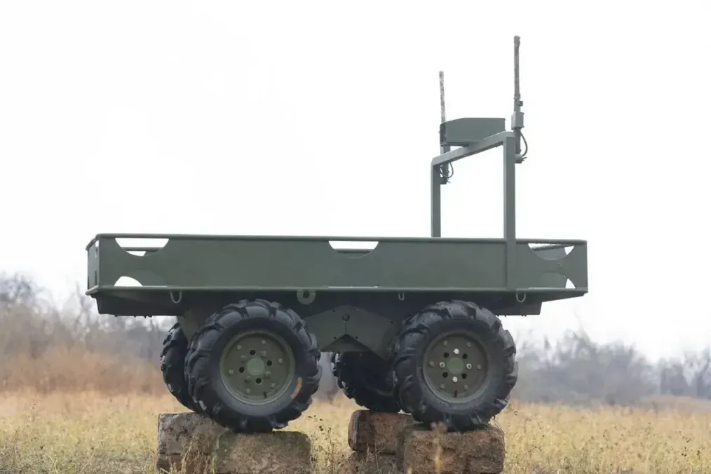 CRAB-LS Robotic Transporter Enters Service with Ukraine’s Defense Forces