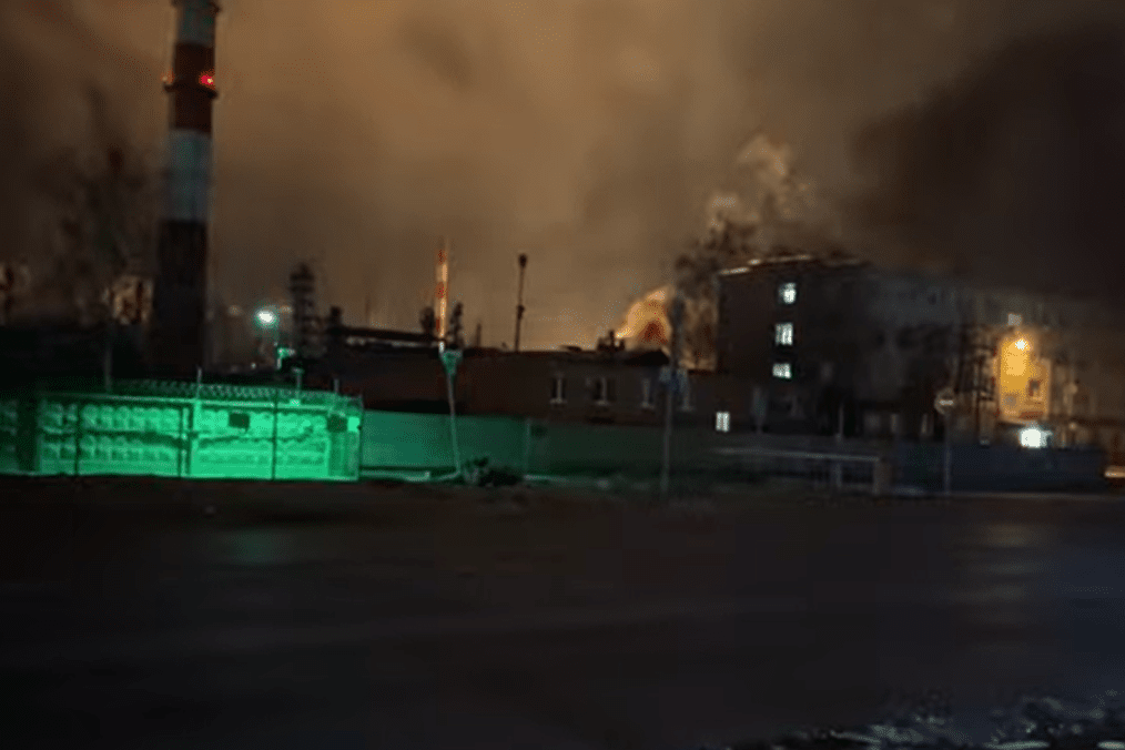 Major Russian Oil Refinery Sustained At Least 10 Hits in Massive Drone Attack