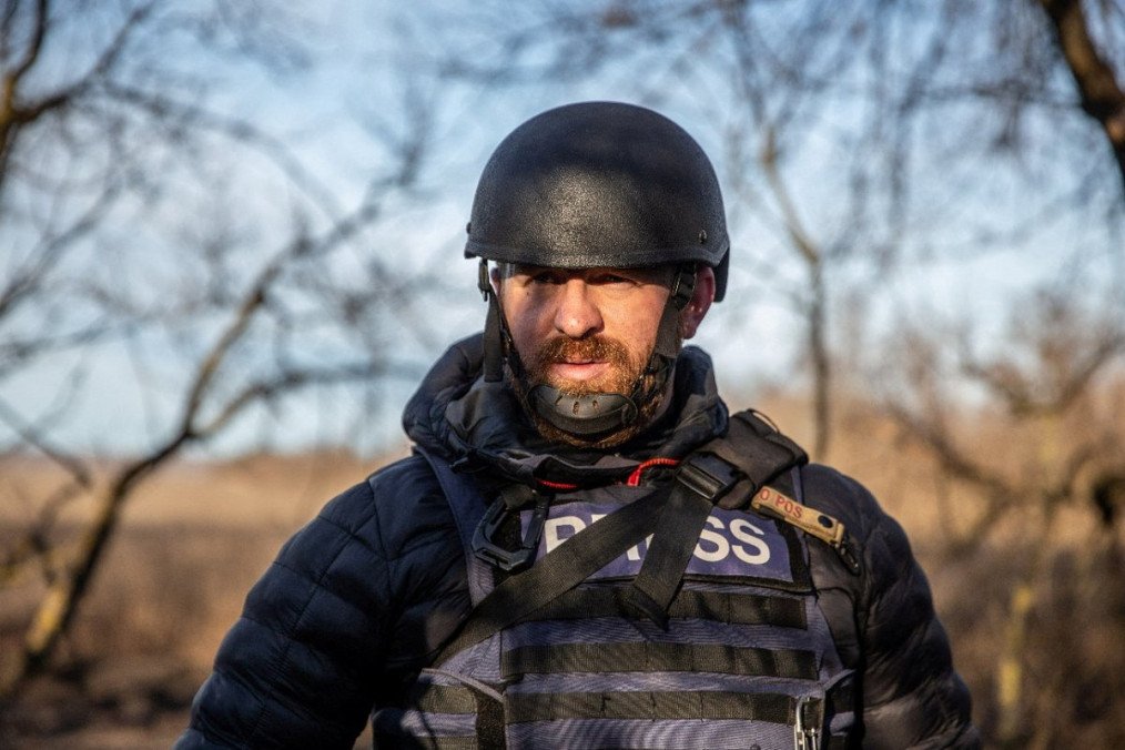 Reuters Journalist Ryan Evans Killed, Two Others Injured in Russian Strike on Kramatorsk Hotel