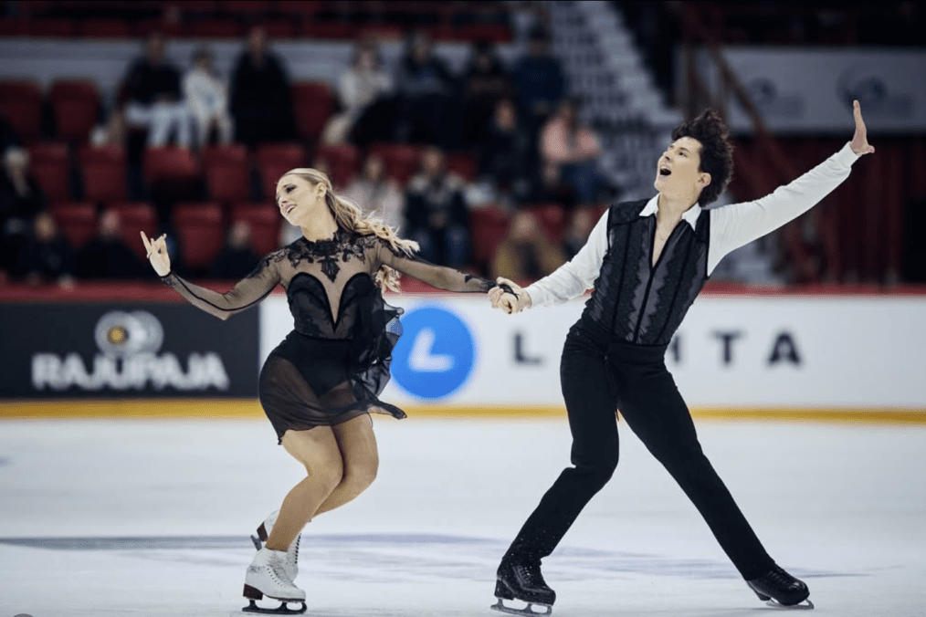 Ice skaters Vadym Kolesnik and Emilea Zingas perform during competition. (Source: Vadym Kolesnik/Instagram)