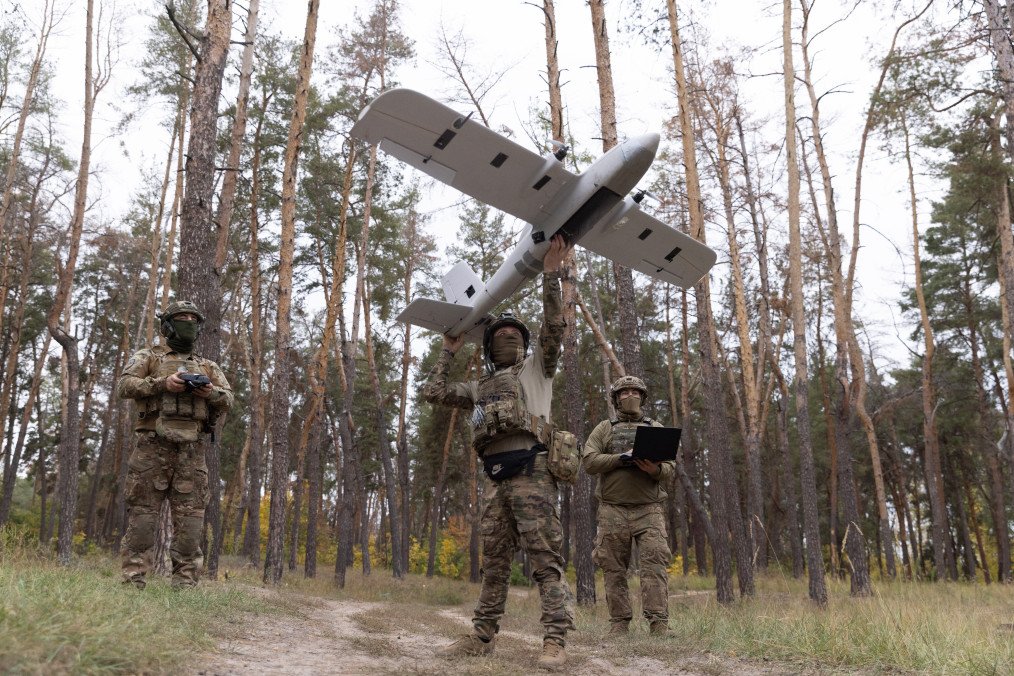 Ukrainian soldiers prepare the Evanger UAV for launch on September 24, 2025, in the Kharkiv region, Ukraine. Ukrainian soldiers prepare the Evanger UAV for launch on September 24, 2025, in the Kharkiv region, Ukraine.
