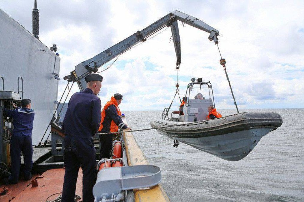 Ukraine Destroys Russian Harpoon-B Radar, Groza EW and BL-680 Boat in a Single Black Sea Raid, Video Ukraine Destroys Russian Harpoon-B Radar, Groza EW and BL-680 Boat in a Single Black Sea Raid, Video