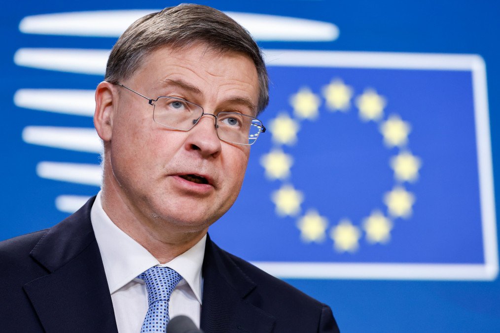 UK, Canada, and Japan May Join EU in Funding Ukraine With Frozen Russian Assets UK, Canada, and Japan May Join EU in Funding Ukraine With Frozen Russian Assets