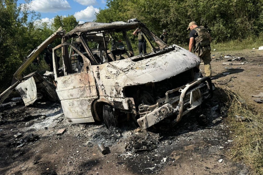 Russian Drone Strike Kills One Medic and Injures 4 in Kharkiv Region