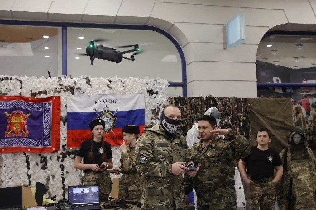 Russian drone operator flies a quadcopter drone during a demonstration event in a shopping centre in Voronezh on January 24, 2026. Russian drone operator flies a quadcopter drone during a demonstration event in a shopping centre in Voronezh on January 24, 2026.