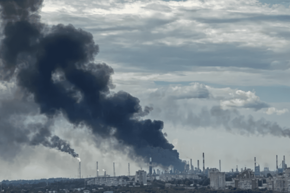 Smoke rises from an oil refinery after a reported drone attack. (Photo: open source) Smoke rises from an oil refinery after a reported drone attack. (Photo: open source)