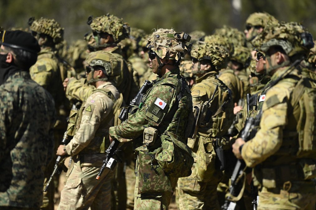 Soldiers from Japan and Australia look on during the opening ceremony of Exercise Southern Jackeroo on May 29, 2026 in Townsville, Australia. Illustrative photo. (Source: Getty Images)