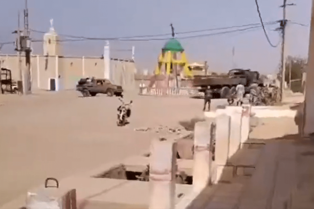 Convoy de fuerzas rusas y malienses se retira de Kidal tras acuerdo con rebeldes en el norte de Mali.