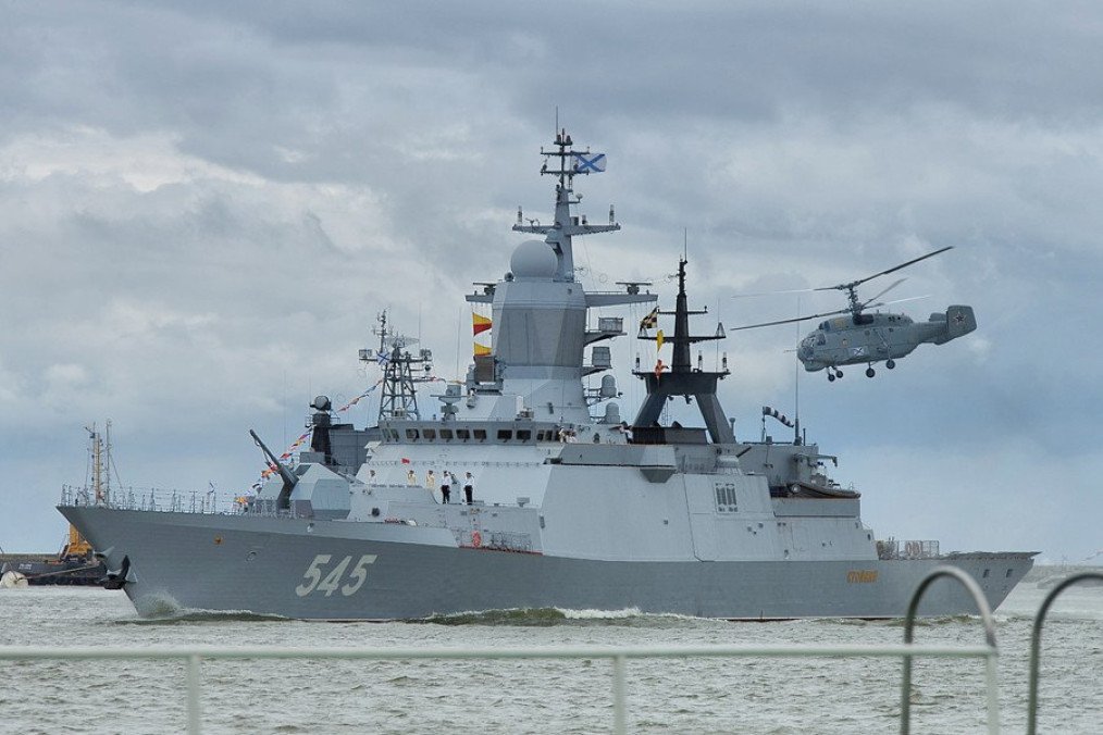 Russian Navy Project 20380 Steregushchiy-class corvette Stoikiy (hull number 545) underway, with a Kamov Ka-27 anti-submarine warfare helicopter hovering above the flight deck. (Photo: Open source) Russian Navy Project 20380 Steregushchiy-class corvette Stoikiy (hull number 545) underway, with a Kamov Ka-27 anti-submarine warfare helicopter hovering above the flight deck. (Photo: Open source)