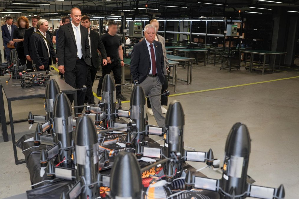 US Senator Lindsey Graham tours SkyFall’s drone production facility during a visit to Ukraine on July 11, 2026. (Source: SkyFall) US Senator Lindsey Graham tours SkyFall’s drone production facility during a visit to Ukraine on July 11, 2026. (Source: SkyFall)
