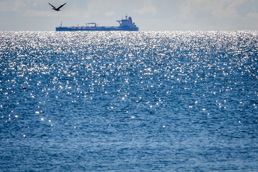 France Investigates Oil Tanker Linked to Russia’s Shadow Fleet Over Sanctions Violation