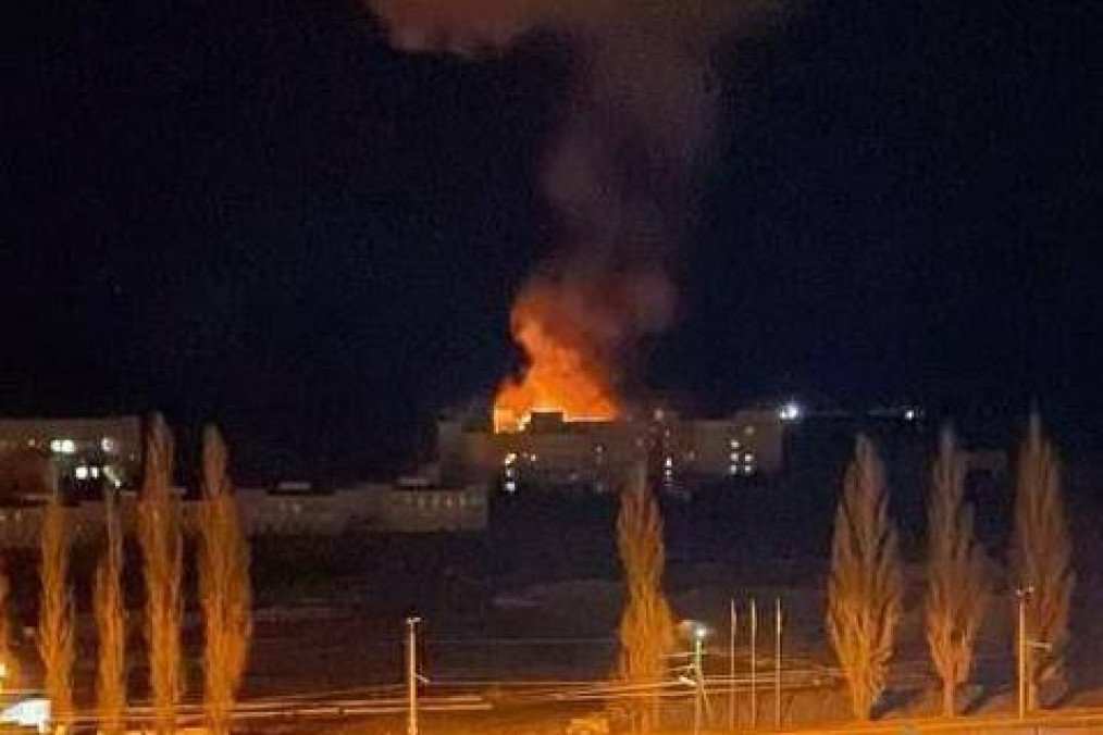 Russian Drone Targets Sumy Hospital, Explosions Heard Across Ukraine, After Putin Claimed Peace Intentions Russian Drone Targets Sumy Hospital, Explosions Heard Across Ukraine, After Putin Claimed Peace Intentions