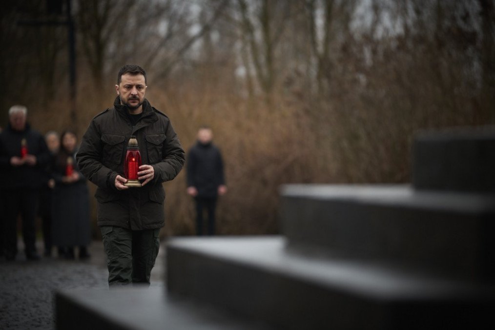 Zelenskyy Honors Holocaust Victims on 80th Anniversary of Auschwitz Liberation in Poland