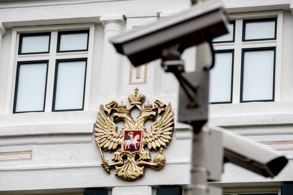 Netherlands Push for Free Travel Ban on Russian Diplomats Over Espionage Concerns