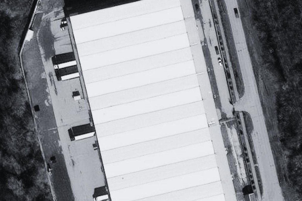 An overhead image captures the main Delovye Linii warehouse complex in Belgorod targeted by overnight Ukrainian drone strikes. (Source: local outlet Pepel)