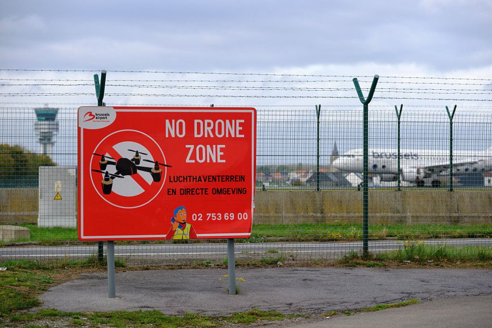 Bélgica convoca una reunión urgente del Consejo de Seguridad tras los ataques con drones en aeropuertos y bases militares union europea riesgo de una tercera guerra mundial