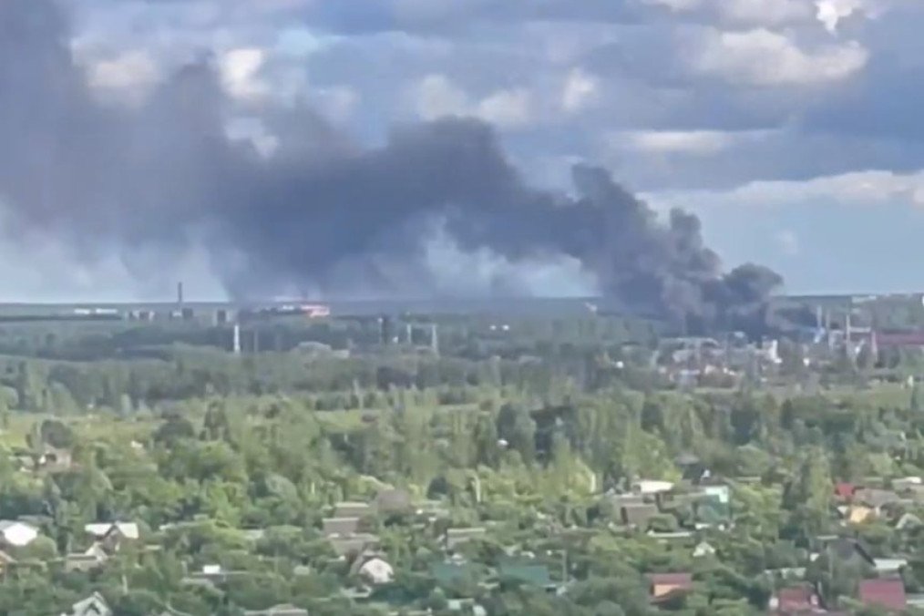 Ukrainian Drones Breach Russian Defenses, Hit Strategic Military Depot Inside Bryansk Ukrainian Drones Breach Russian Defenses, Hit Strategic Military Depot Inside Bryansk