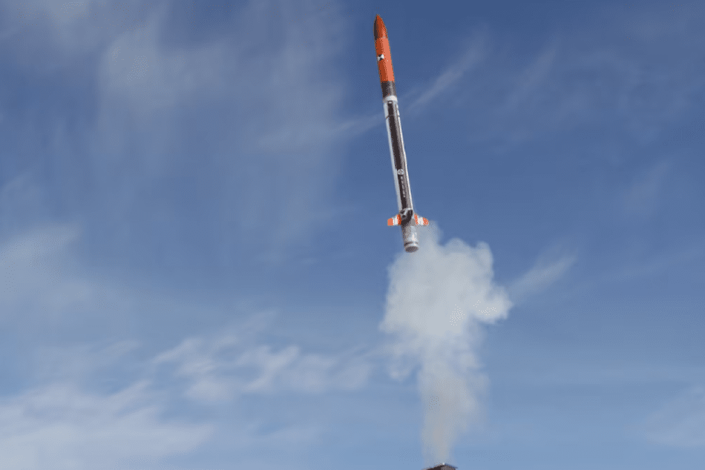 Polish FM Calls for NATO and EU to Consider Intercepting Russian Missiles Over Ukraine