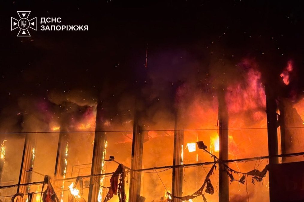 A fire burns inside a building following a Russian attack on Zaporizhzhia. (Source: State Emergency Service of Ukraine)