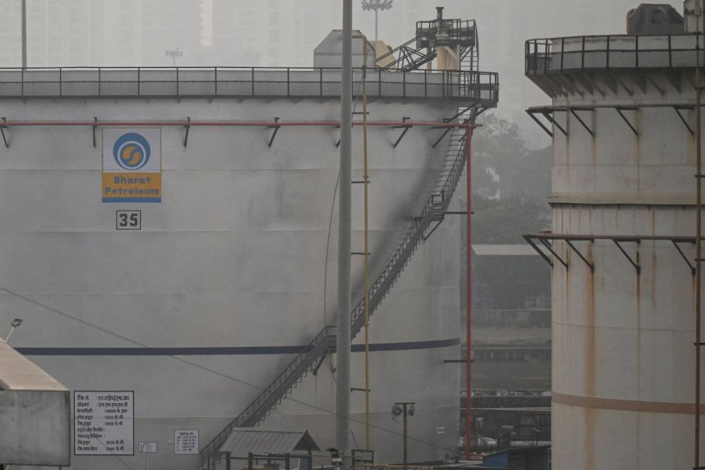 Bharat Petroleum’s storage tankers are seen at sunset in Mumbai on December 8, 2022. (Source: Getty Images) Bharat Petroleum’s storage tankers are seen at sunset in Mumbai on December 8, 2022. (Source: Getty Images)