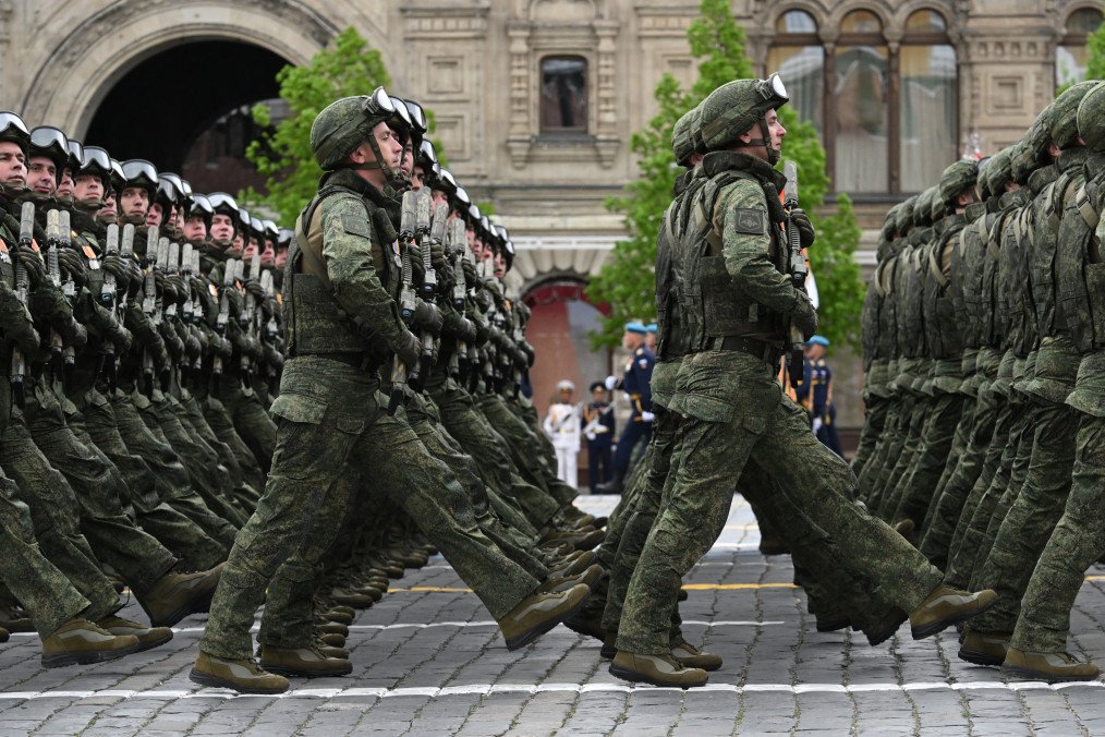 Russian servicemen, involved in its war against Ukraine, march on Red Square during the Victory Day military parade in Moscow on May 9, 2026. Illustrative photo. (Source: Getty Images) Russian servicemen, involved in its war against Ukraine, march on Red Square during the Victory Day military parade in Moscow on May 9, 2026. Illustrative photo. (Source: Getty Images)