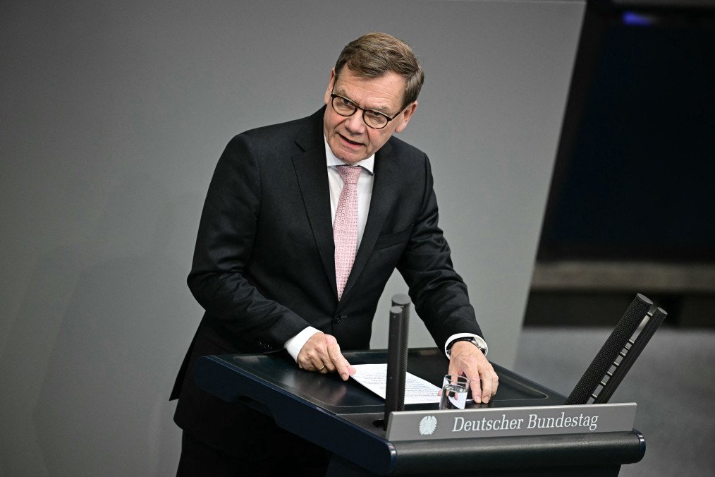 German FM Wadephul Warns Russia Could Use Ukraine Ceasefire to Prepare NATO Attack