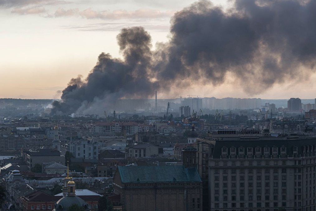 Illustrative image: thick smoke rises over Kyiv, Ukraine, on the morning of June 15, 2026, following a large-scale overnight military operation amid Russia’s invasion of Ukraine. (Source: Getty Images) Illustrative image: thick smoke rises over Kyiv, Ukraine, on the morning of June 15, 2026, following a large-scale overnight military operation amid Russia’s invasion of Ukraine. (Source: Getty Images)