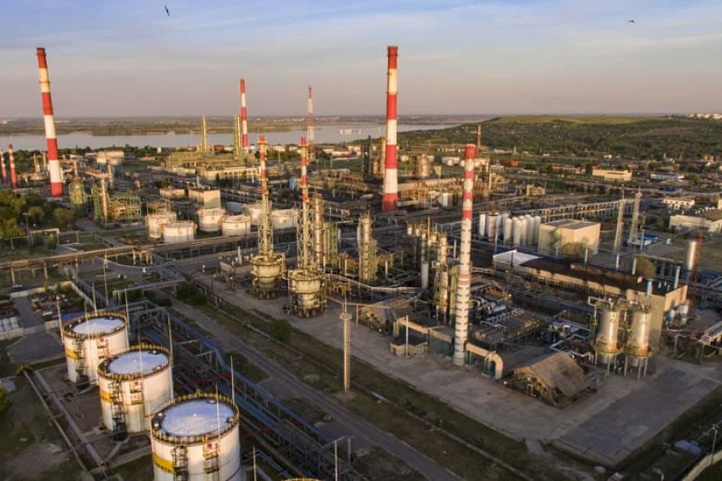 Rosneft’s Saratov Oil Refinery Shuts Down Following Ukrainian Drone Strike